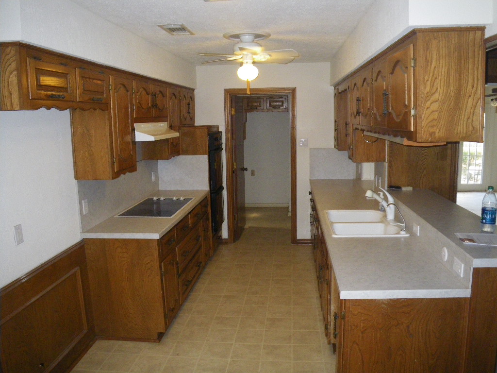 625 Wentworth Dr Richardson TX — kitchen after cleanout and appliance removal