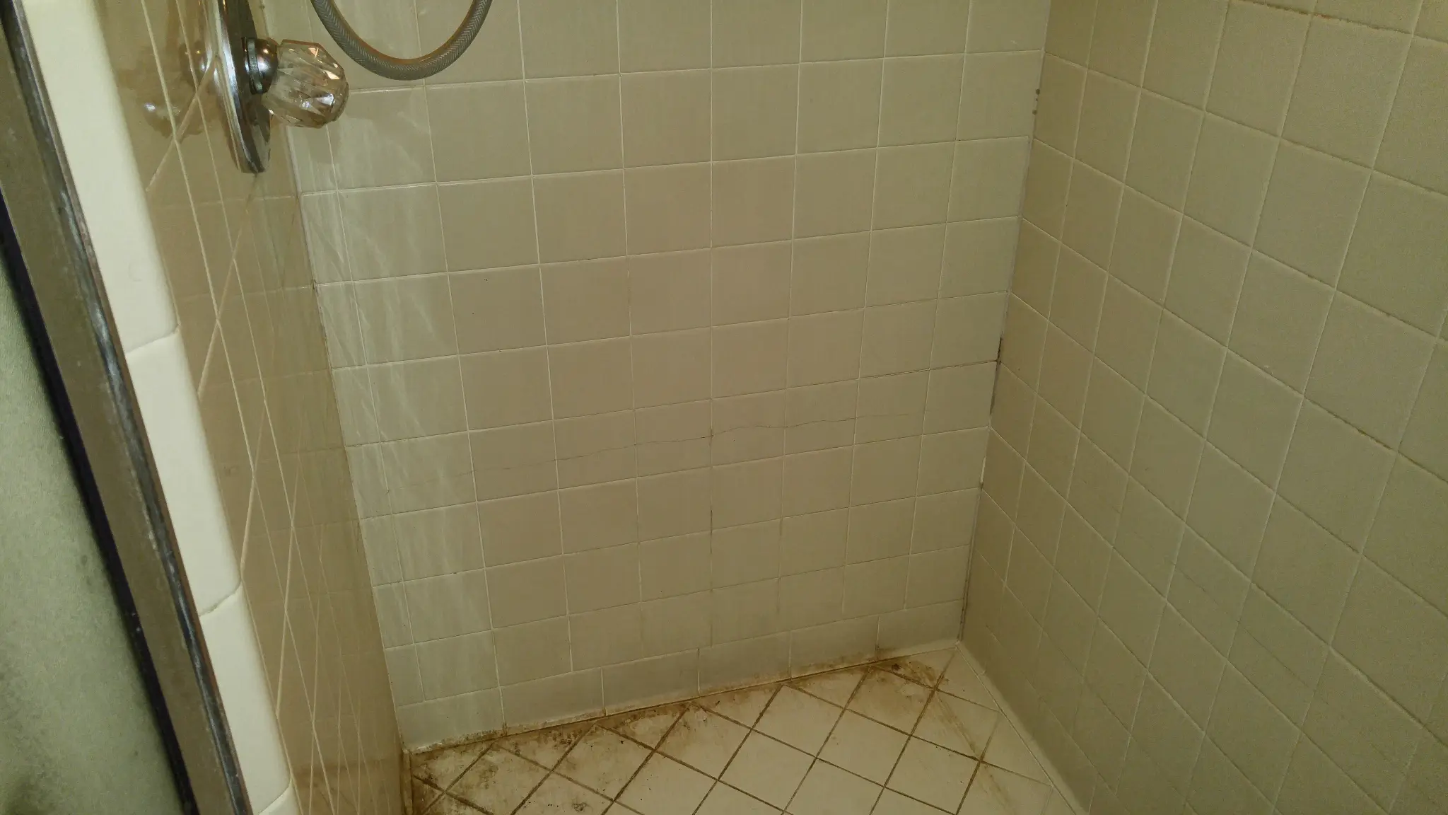 1823 Winthrop St Irving TX shower with mold and grime before renovation - DFW I Buy Houses